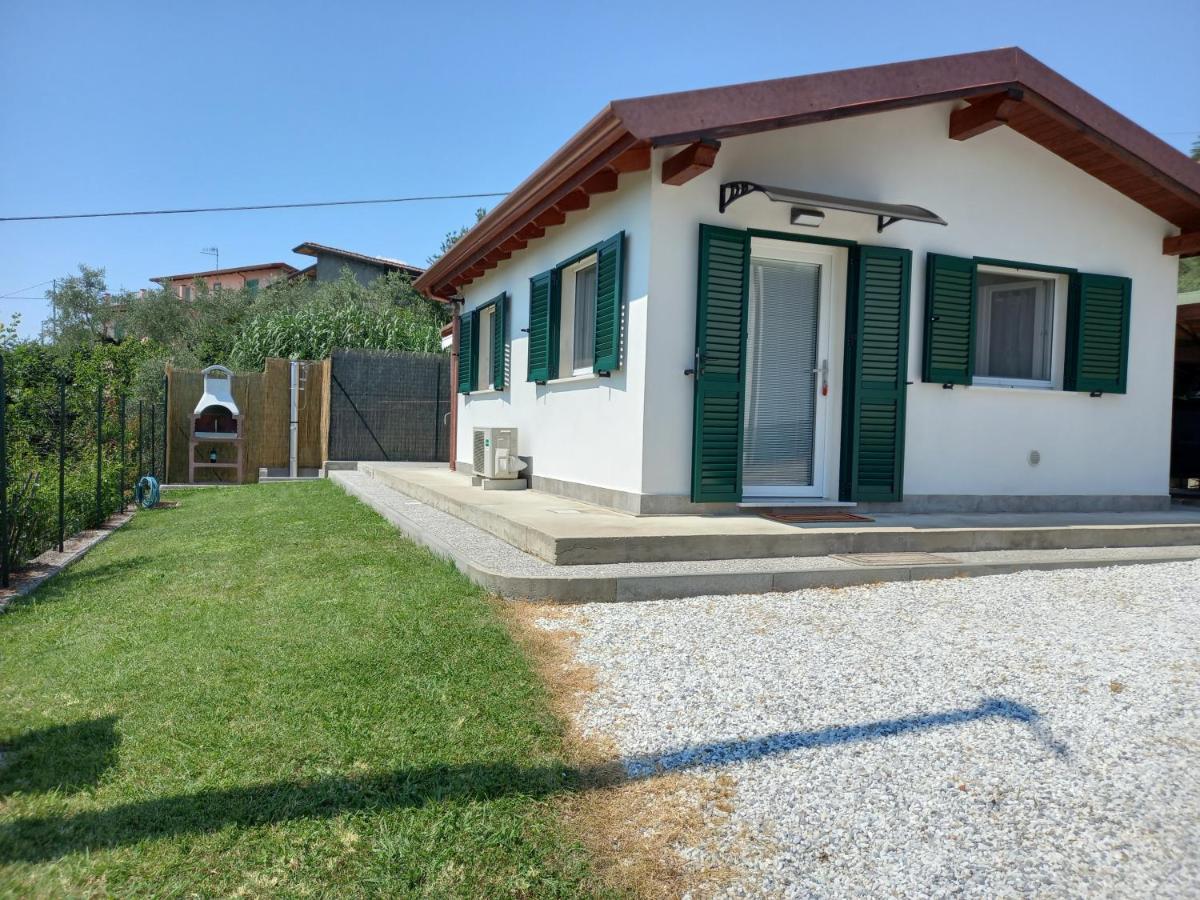 Bilo Francesca E Massimo Apartment Кастелнуово Магра Екстериор снимка