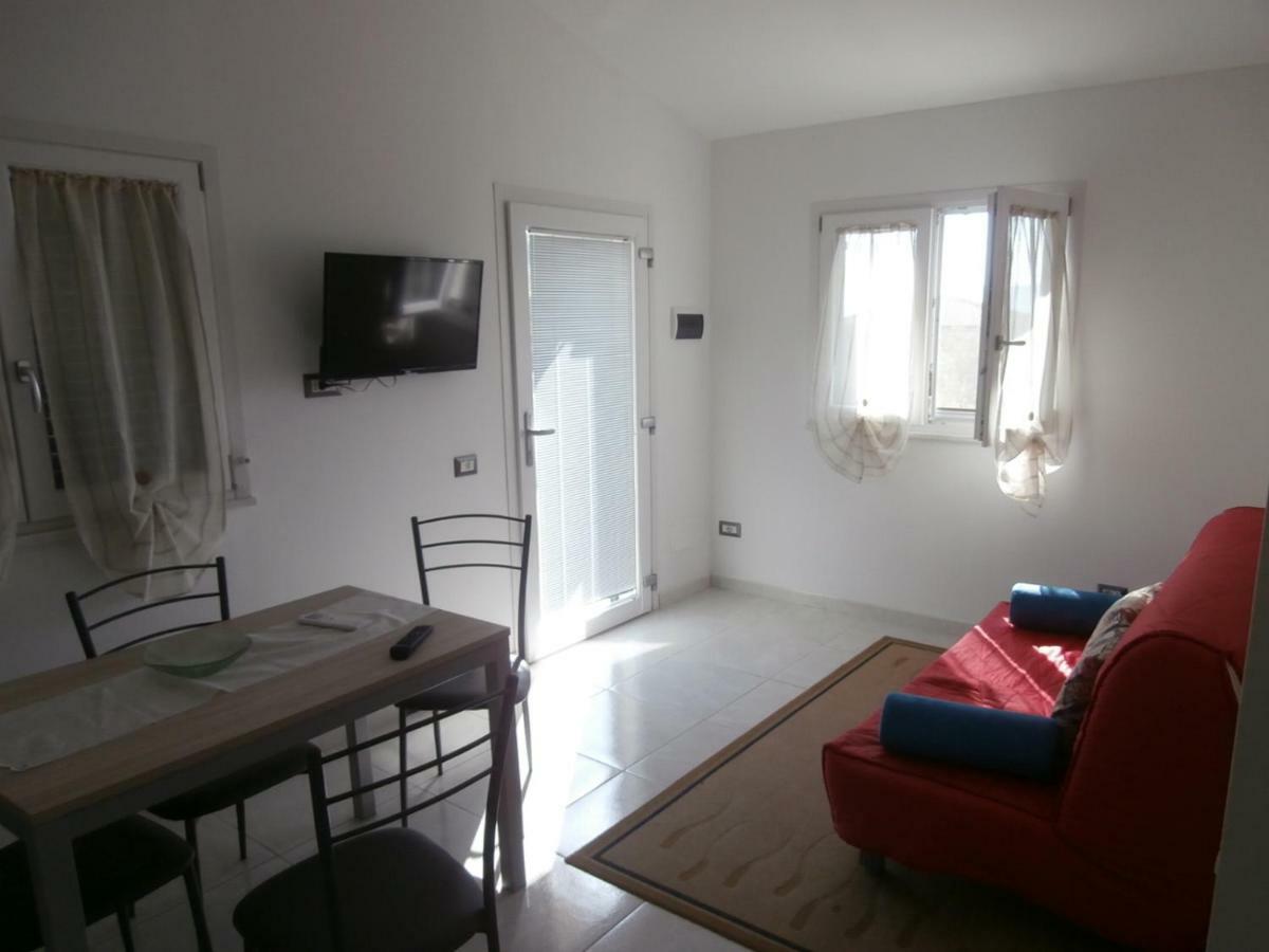 Bilo Francesca E Massimo Apartment Кастелнуово Магра Екстериор снимка